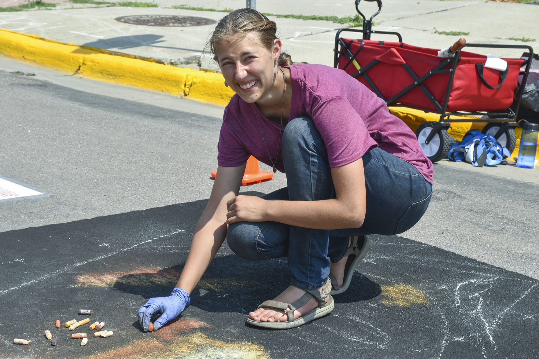 Wahpeton woman wins Fan Favorite award at Borderline Chalkfest